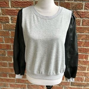 Whiteroom+Cactus Womens Gray Black Faux Leather Sleeves Sweatshirt Size SMALL